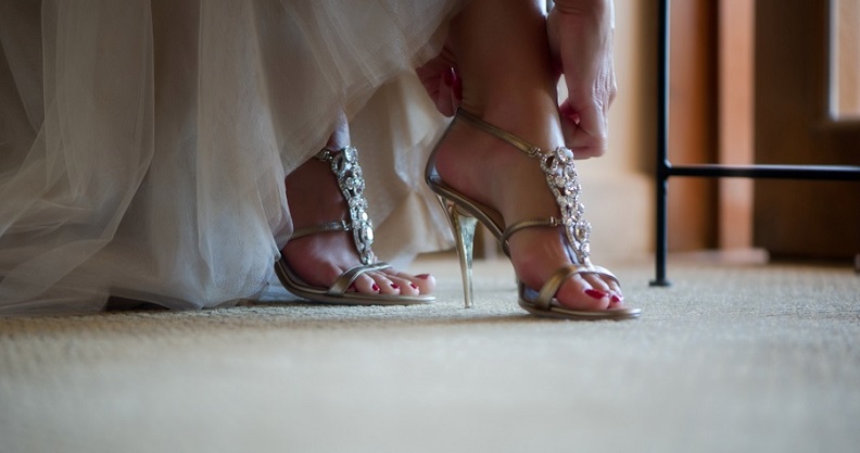 gold wedding shoes luxury weddings mexico elena damy event design