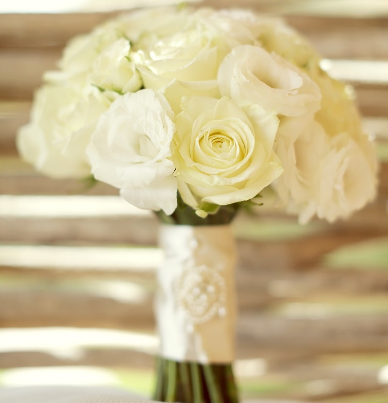 chris & lynn photography los cabos wedding photographers white bridal bouquets