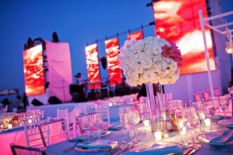 white rose centerpieces floral arrangements for destination weddings elena damy floral design