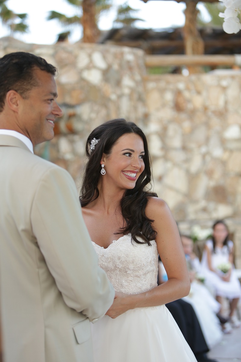 bride and groom beach weddings mexico elena damy esperanza resort chris plus lynn