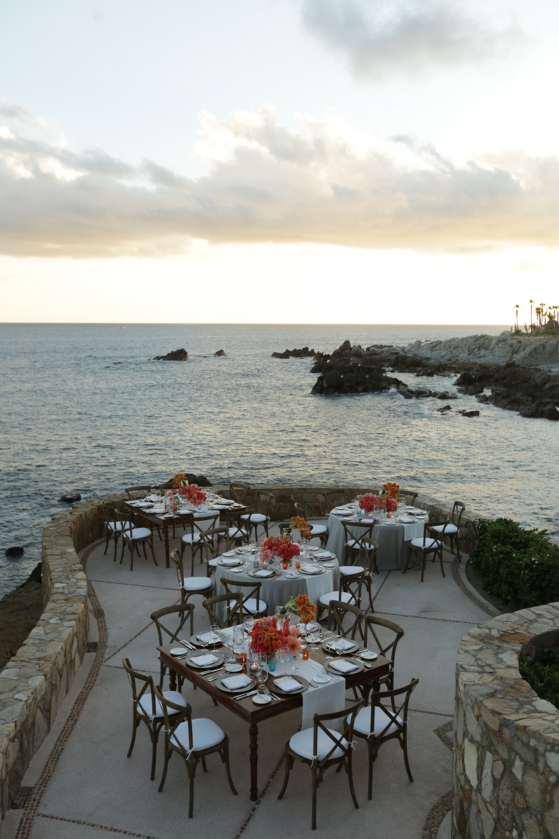 cliff wedding dinners los cabos mexico resorts elena damy floral design