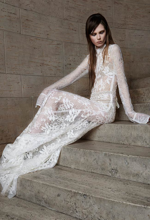 lace sheath wedding gown vera wang destination weddings
