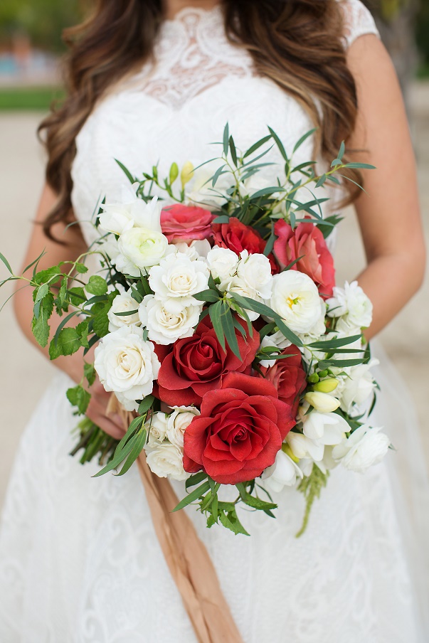 destinationIDO_red and white bridal bouquet beach weddings elena damy mexico destinations