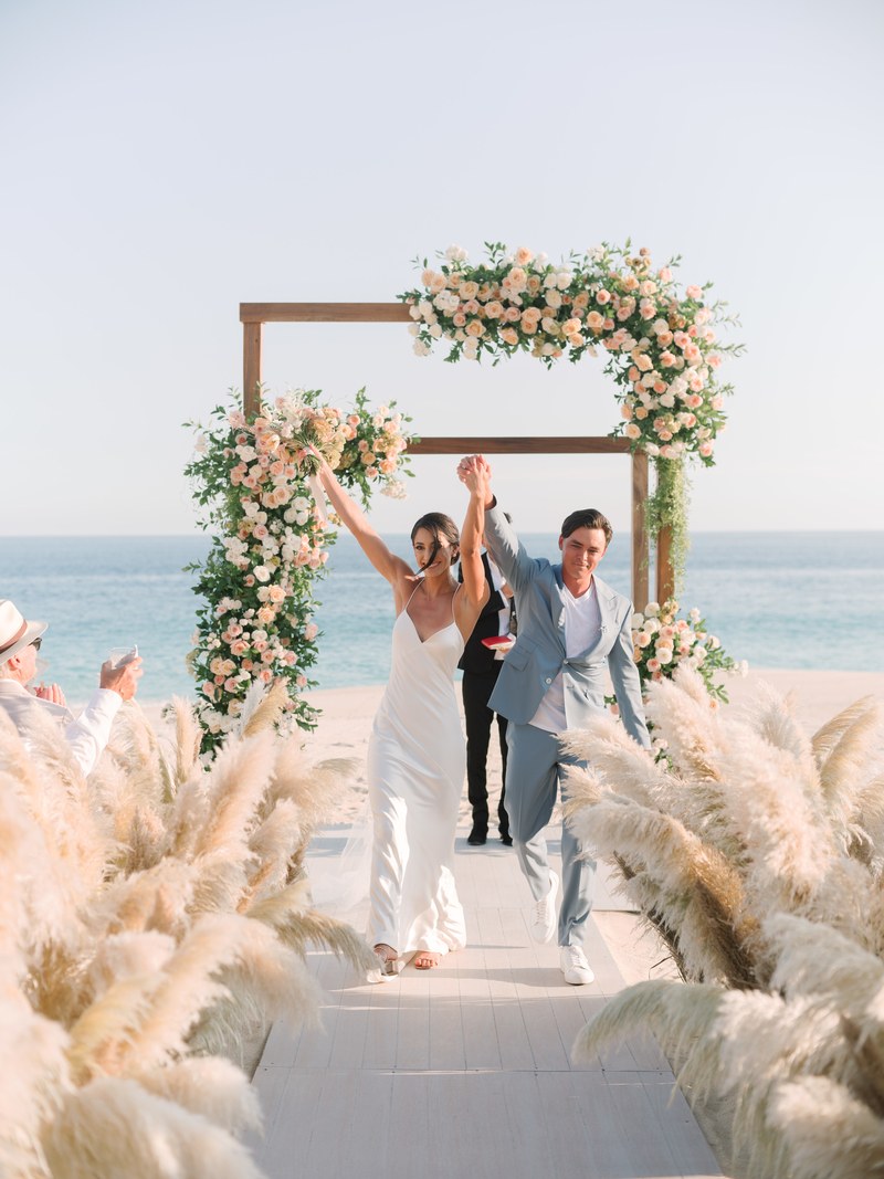 Fowler, Stokke tie the knot in beach wedding - NBC Sports