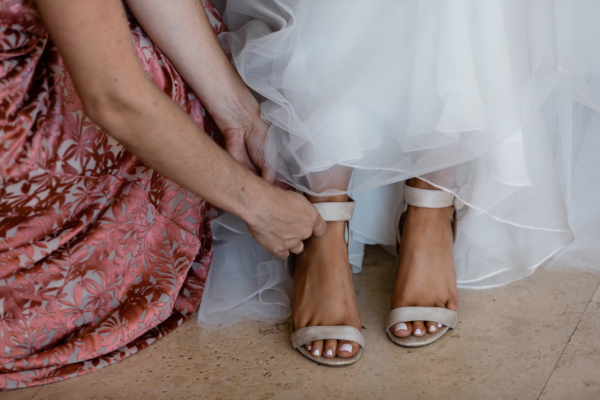 wedding shoes for beach