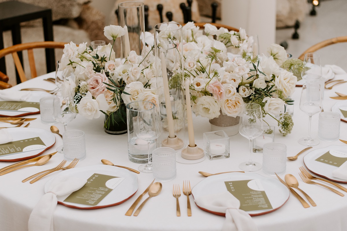 round tables for weddings